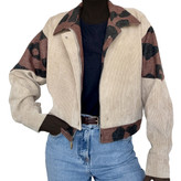 کت زنانه زمستانه آوین پلنگی نمای جلو با یقه شکاری