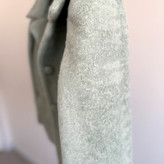 جزییات بافت پارچه فوتر پالتو زنانه مدل میتا