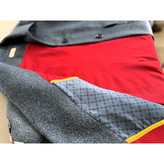 جزئیات آستر قرمز و نوار دوزی داخلی رزالنت